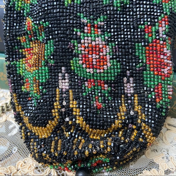 1920’s Glass Bead Floral Bag - Picture 11 of 13